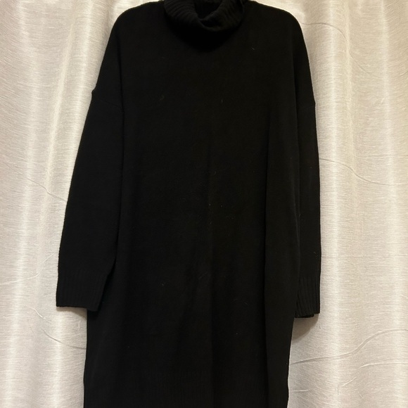 Black Turtleneck Sweater - Picture 2 of 3